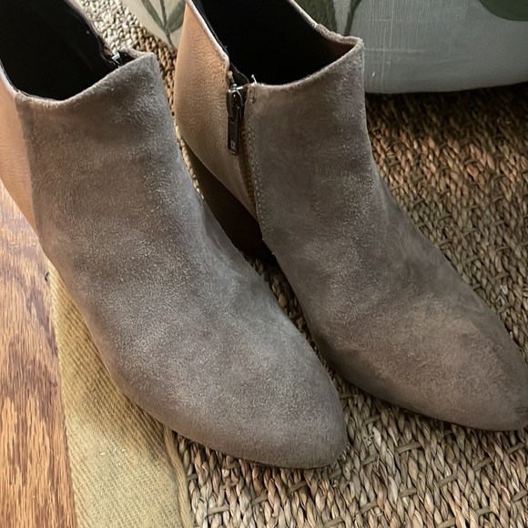 Anthropologie Diba True neutral light taupe tan suede leather ankle boots 6.5 - Picture 11 of 11